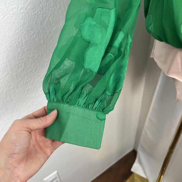 Strut Bolt Top Womens Large Green Bodysuit Four Leaf Clover St Patricks Day - Picture 3 of 13